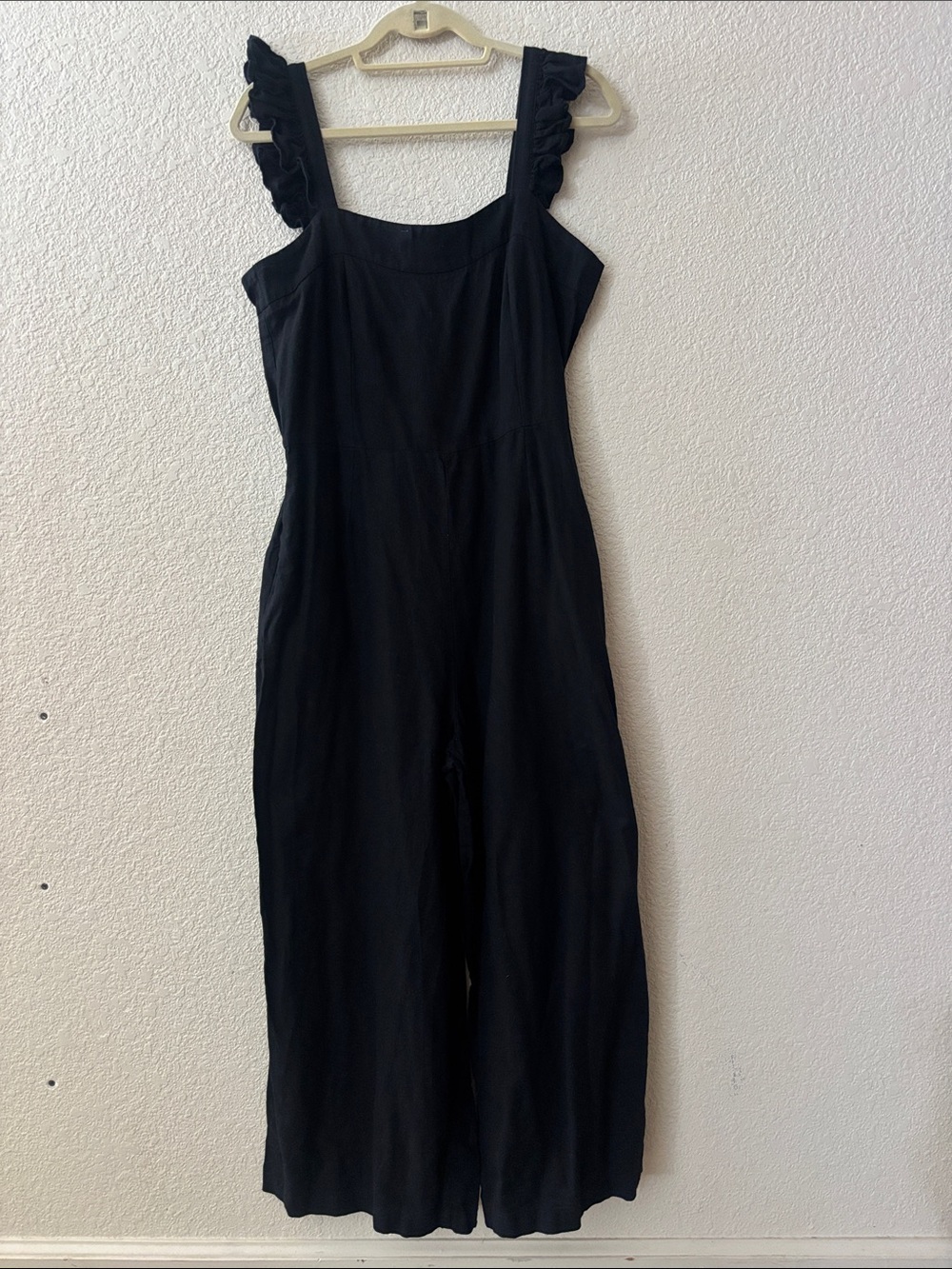 Lea & Viola Black Ruffle-Strap Wide-Leg Jumpsuit